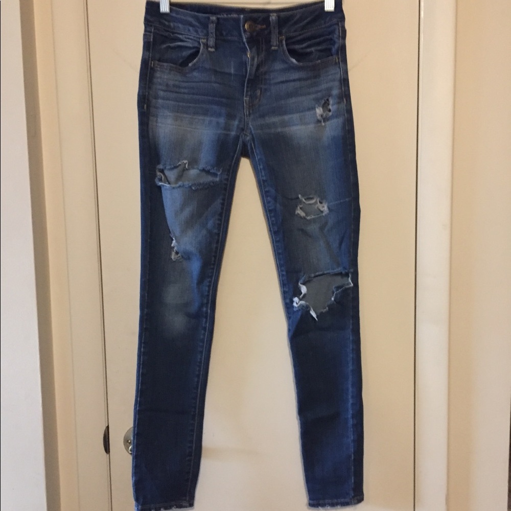 Women’s AE Skinny Destroyed Jeans - Size 4